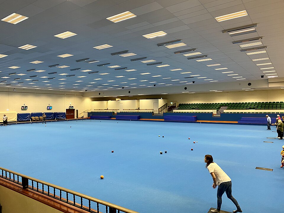 Illustration: Equipment and Strategy: Adapting to Different Playing Conditions