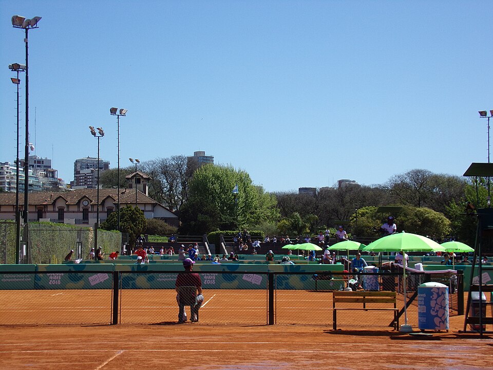 Illustration: Frequently Asked Questions About Lawn Bowls Youth Programs