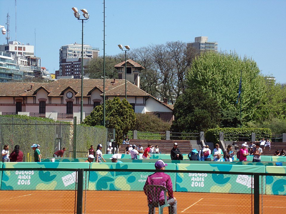 Illustration: How to Get Young Players Started in Lawn Bowls