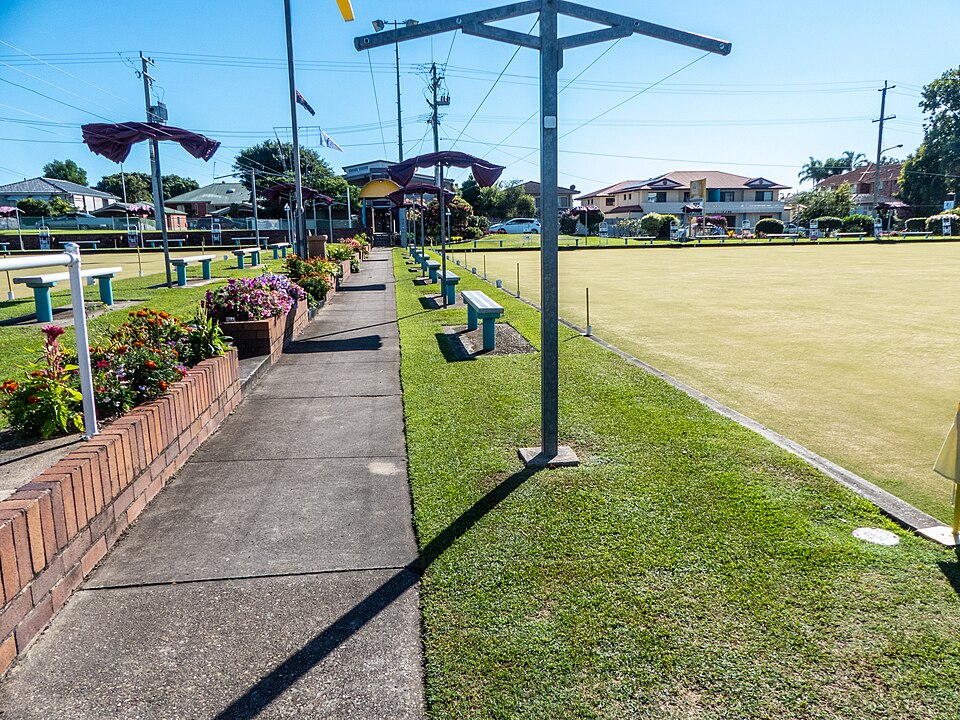 Illustration: What tournament opportunities and entry fee discounts are available to members?